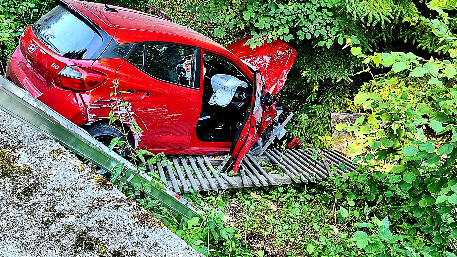 Verkehrsunfall mit Menschenrettung
